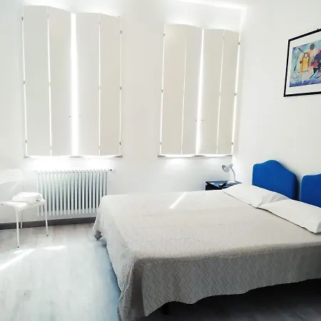 Il Duomo לינה וארוחת בוקר 3*